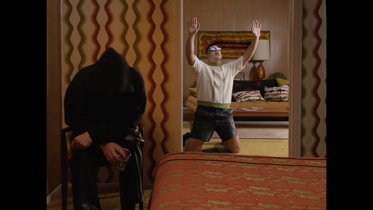 Mackeson - Shinin' (Official Video)