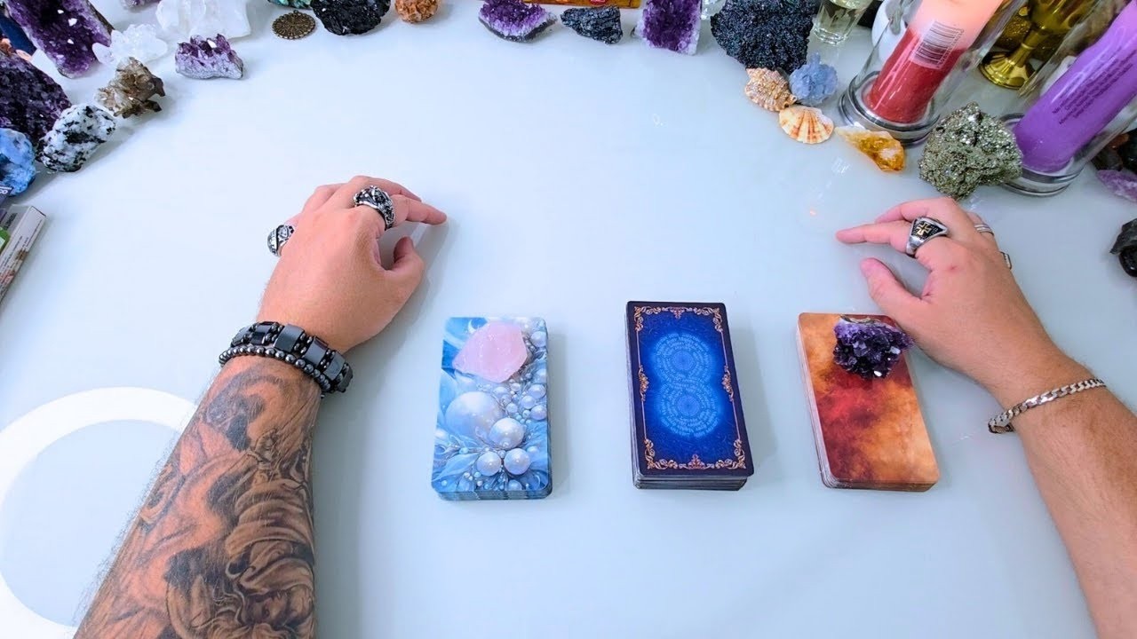 Ele(a) Vai me Procurar Tarot? Vai me Mandar Mensagem? Como Pretende Agir?