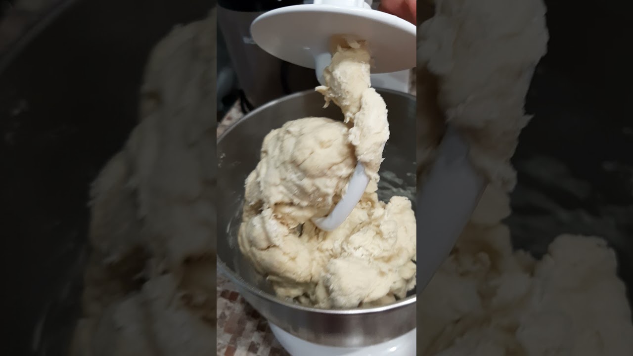 Замес теста на хлеб в планетарном миксере Kitchen Aid
