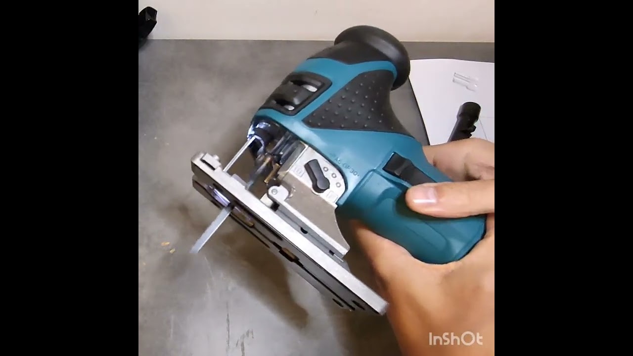 Unboxing Jig saw Makita 4351FCT.Quick cutting test. #makita #jigsaw #woodworking