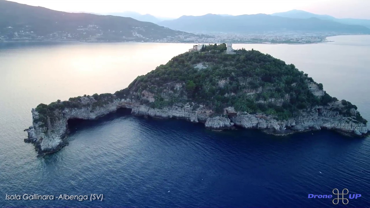 Isola Gallinara dall'alto - Albenga (SV)