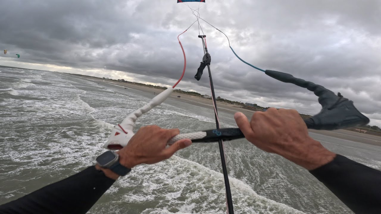 Eleveight XS 8m - 30 knots Day - kiteloop