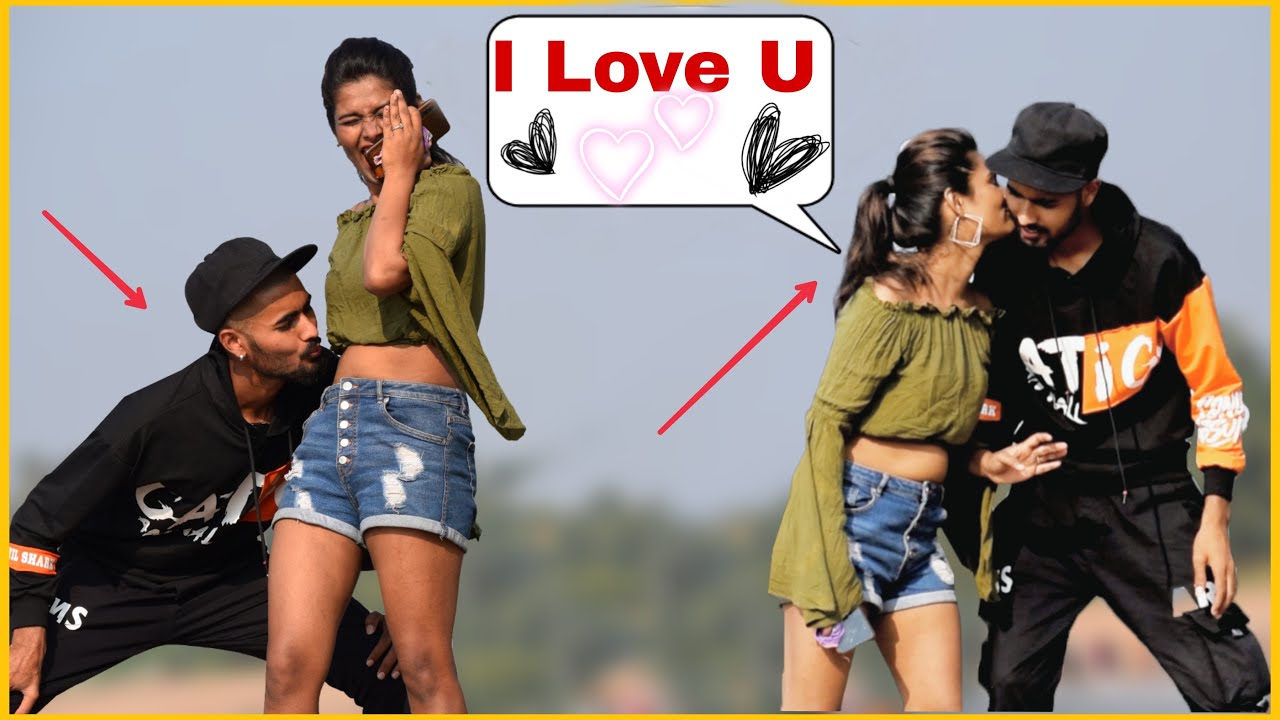 कमर पर Pappi Prank | Prank On H0t girl | Bharti Prank @BhartiPrank