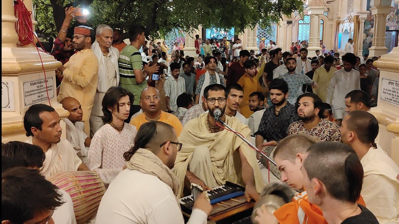 Pavan Nitai Prabhu Kirtan ISKCON VRINDAVAN
