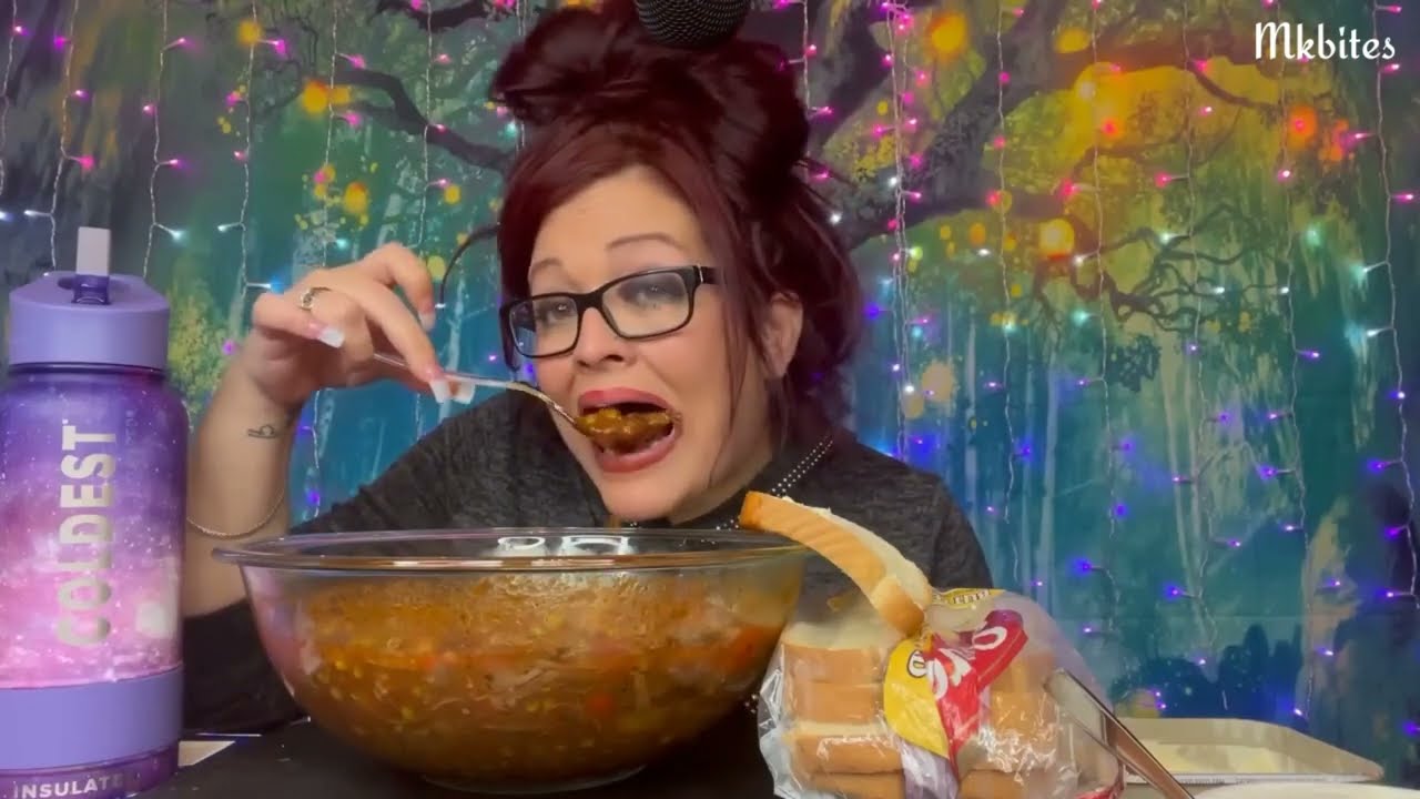 SAUCE QUEEN- HOMEMADE POT ROAST MUKBANG ASMR BITES ONLY (TALKING REMOVED)