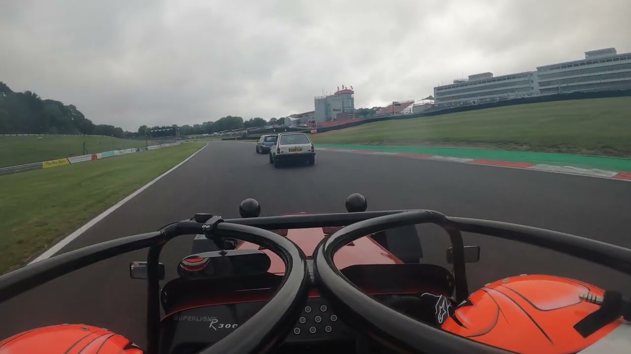 Caterham R300D chasing Fiesta XR2