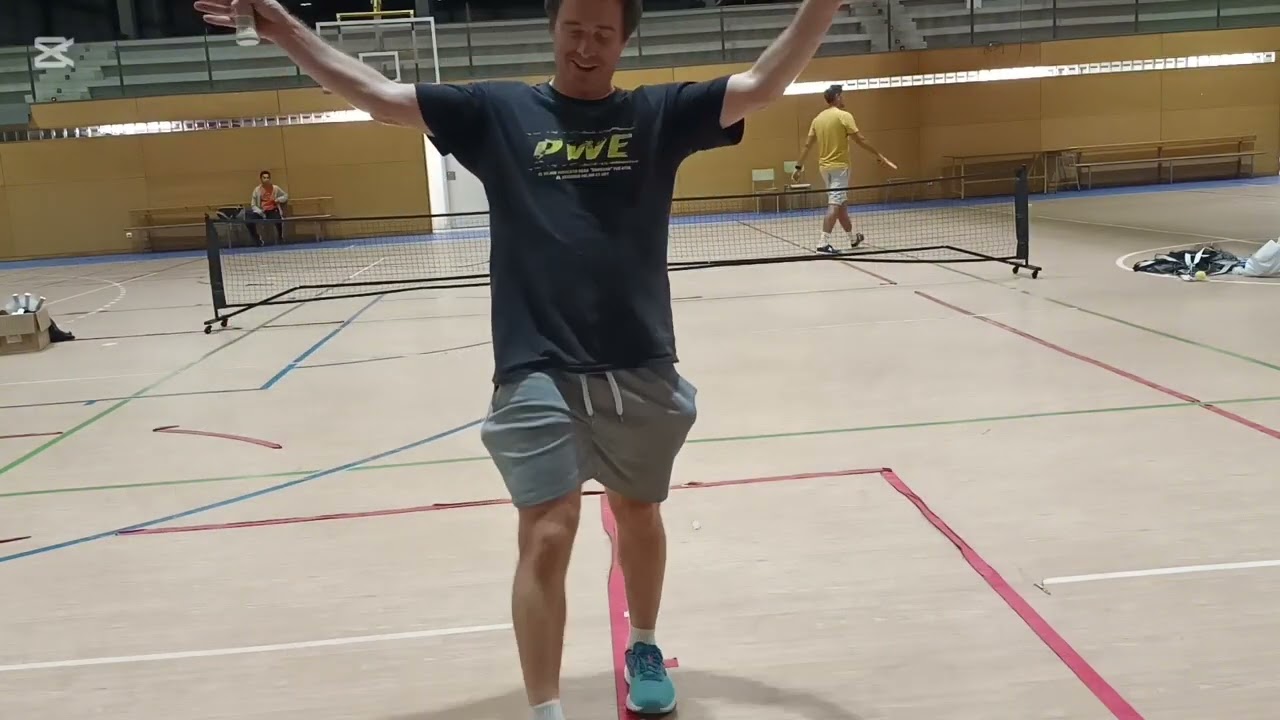 Partido de pickleball en Pabellón Universitario 