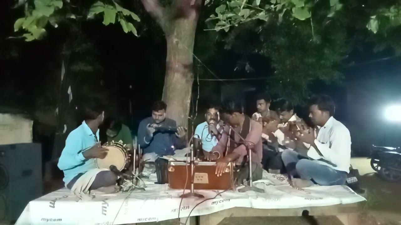 गोदी में खिला बें दोदो लालना हो माय 