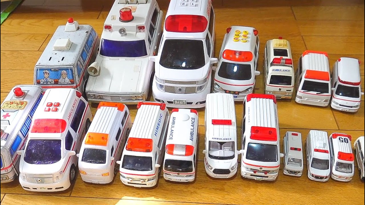 救急車のミニカーが坂道を走行訓練！！Ambulance miniature car training on slopes! !!