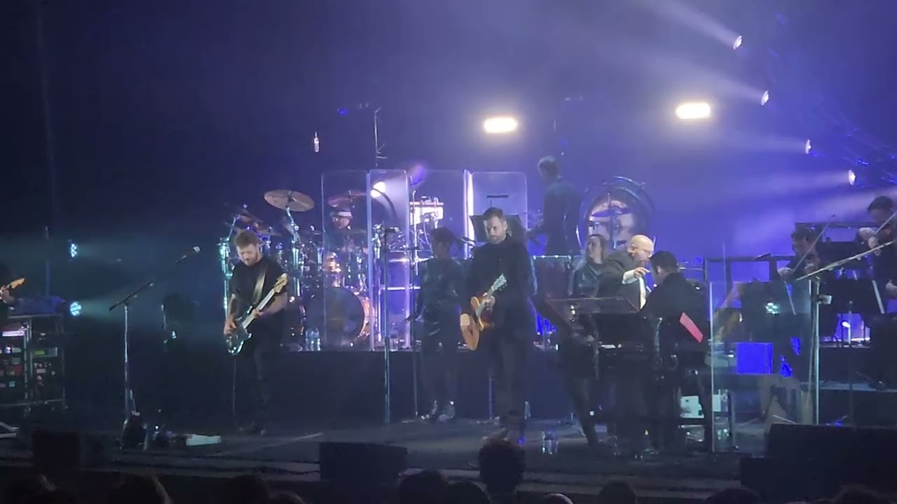 The Australian Pink Floyd - Comfortably Numb