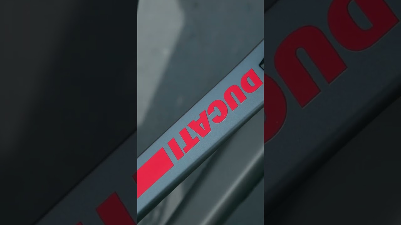 E-Road According to Ducati (Futa) 
