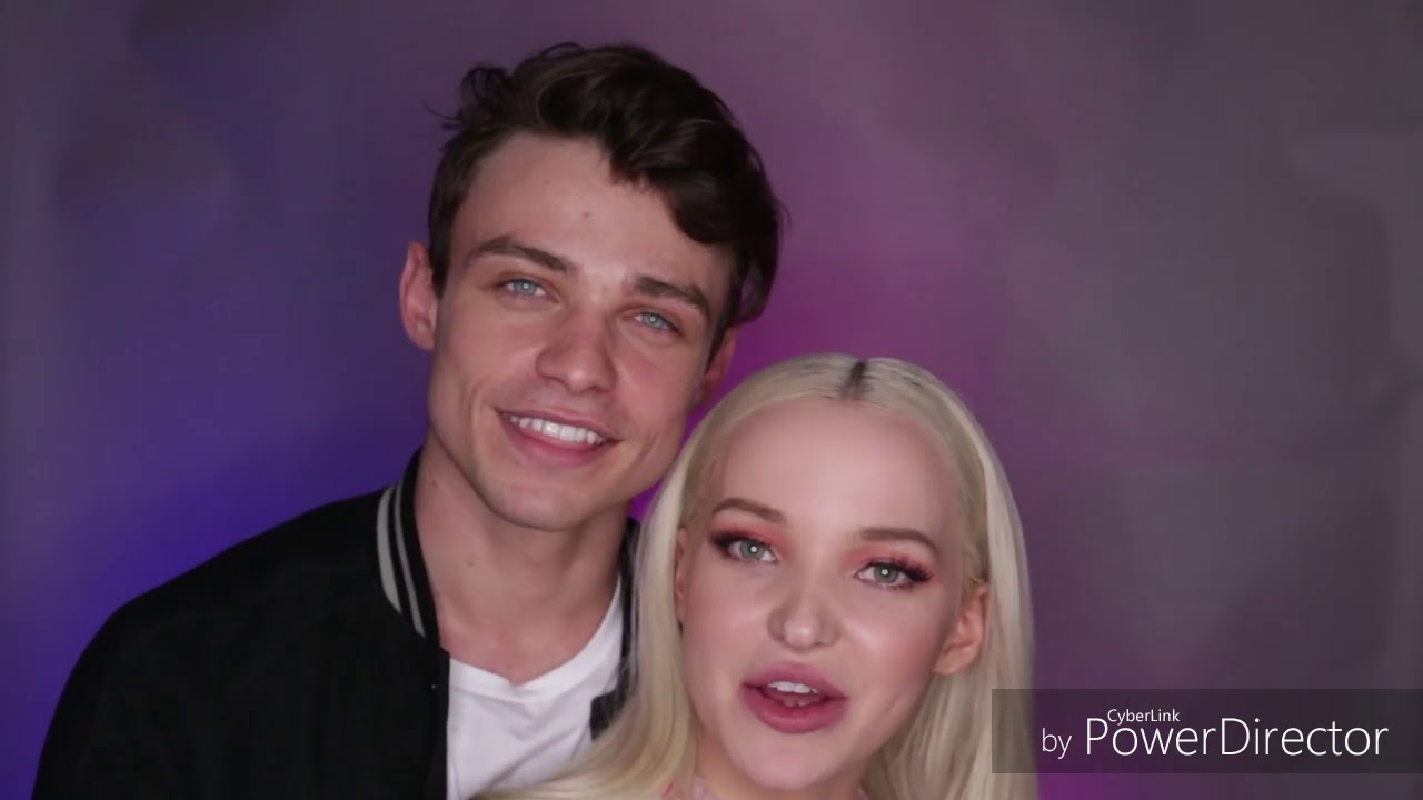 Dove Cameron and Thomas Doherty 
