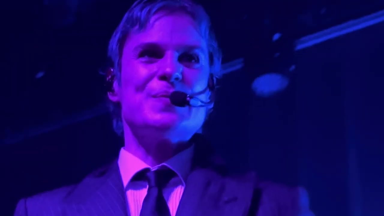 Rahim Redcar (fka Christine and the Queens) - Deep Holes (Live in Brooklyn, 11-21-2024) (4K HDR)