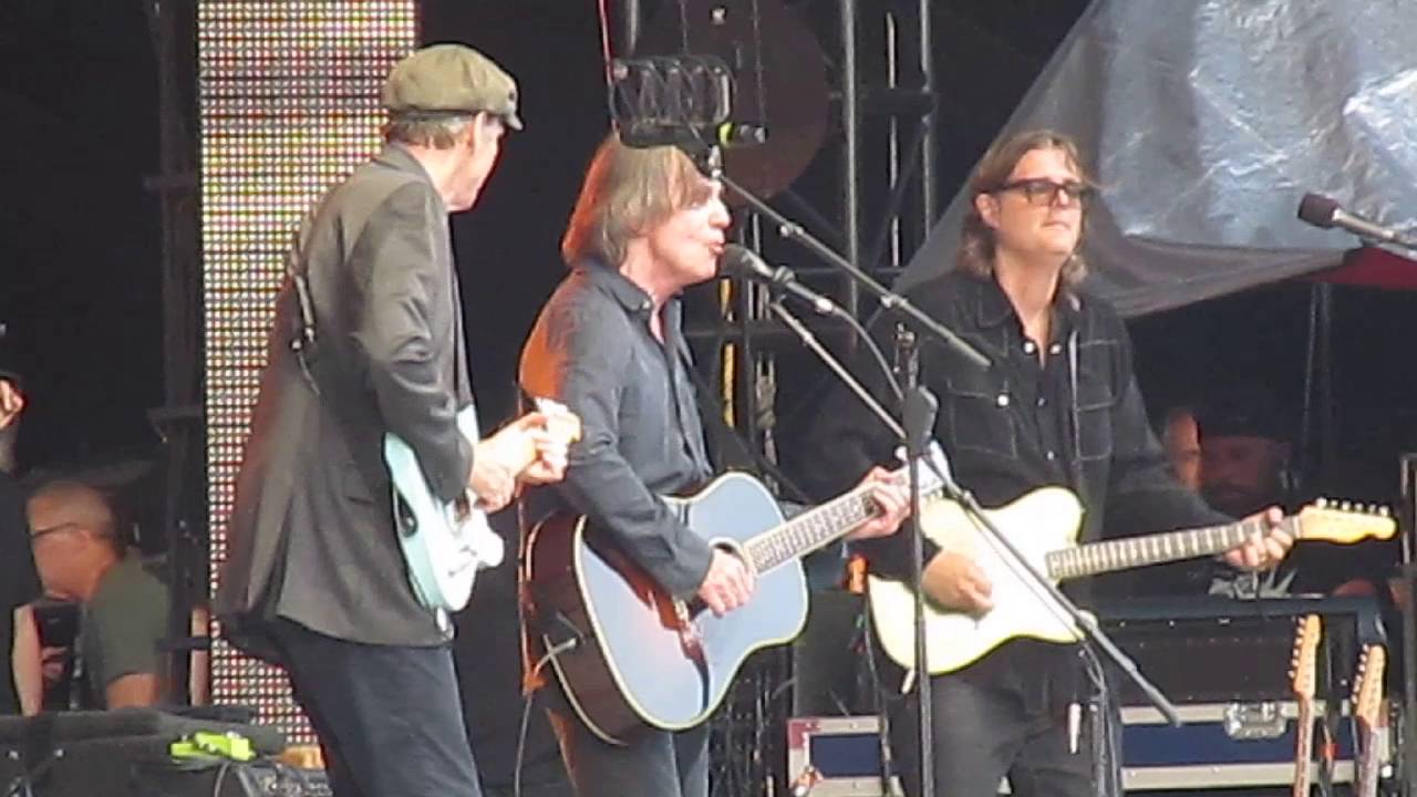 James Taylor &  Jackson Browne - Take It Easy - Fenway Park, Boston MA - 8.3.16