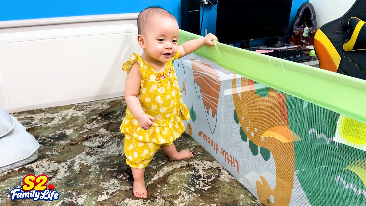 Baby Kim walked on her own without her mother's help