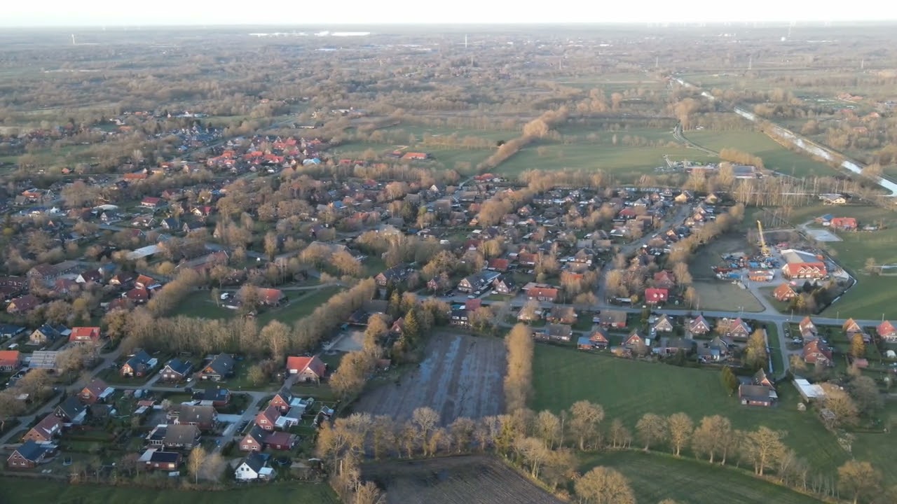 Westerende-Kirchloog, Ihlow, Aurich, Ostfriesland, DJI Mavic Air 2