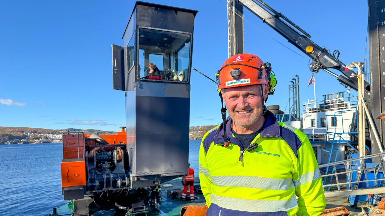 Sjøentreprenøren AS klinket til med spesialbygget Hitachi EX1200-7