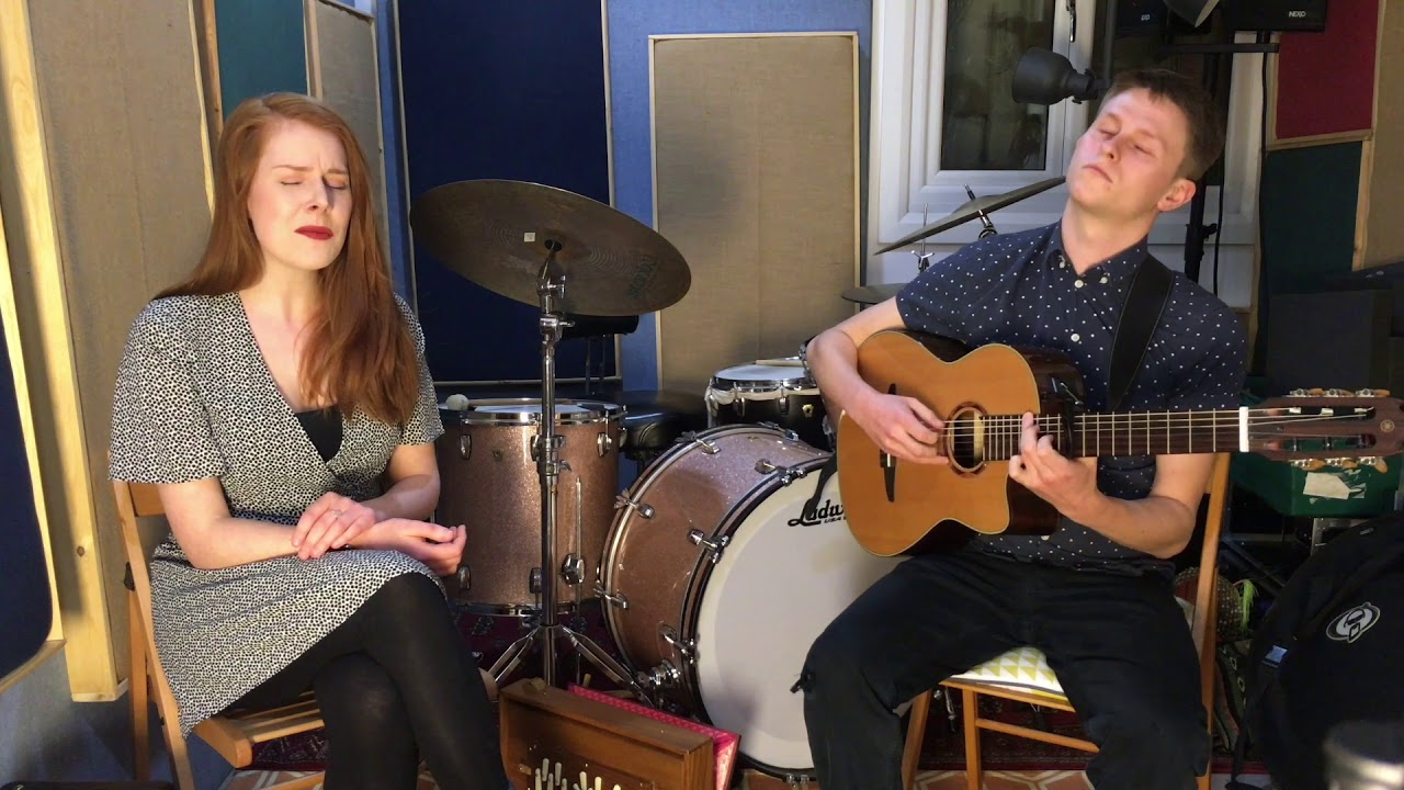 Singing St Andrews: Dementia Sessions (Hannah Rarity and Luc McNally perform  Hallowe'en)