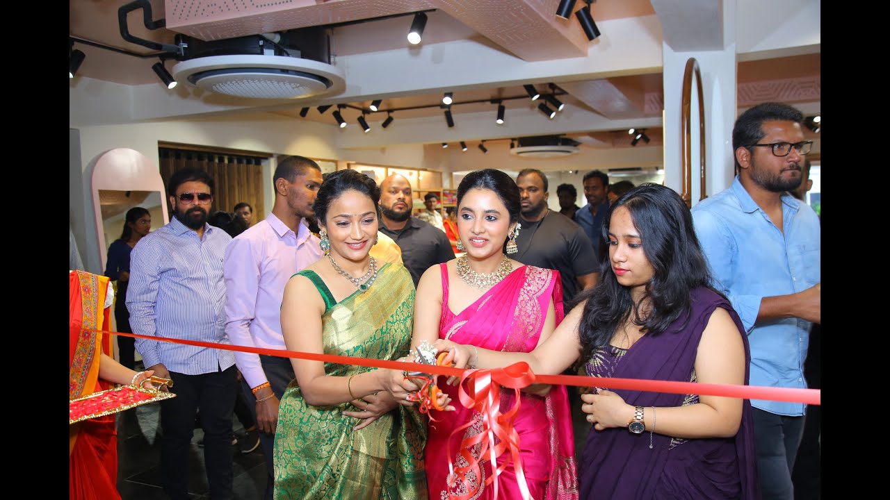 Herione Priyanka Mohan Launched Xiti Weaves Grand Wedding Collections  | S Cube Hunagama