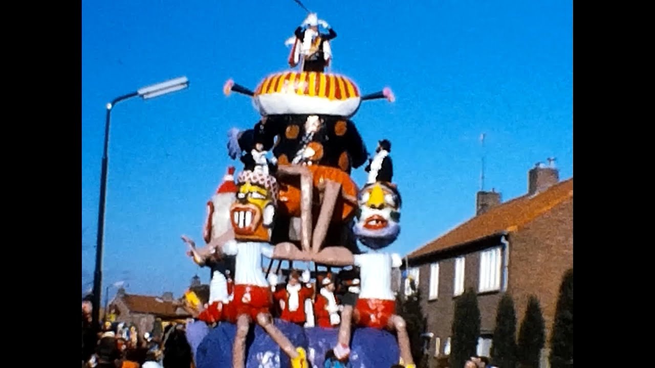 0451Carvavalsoptocht Boemeldonck 1975