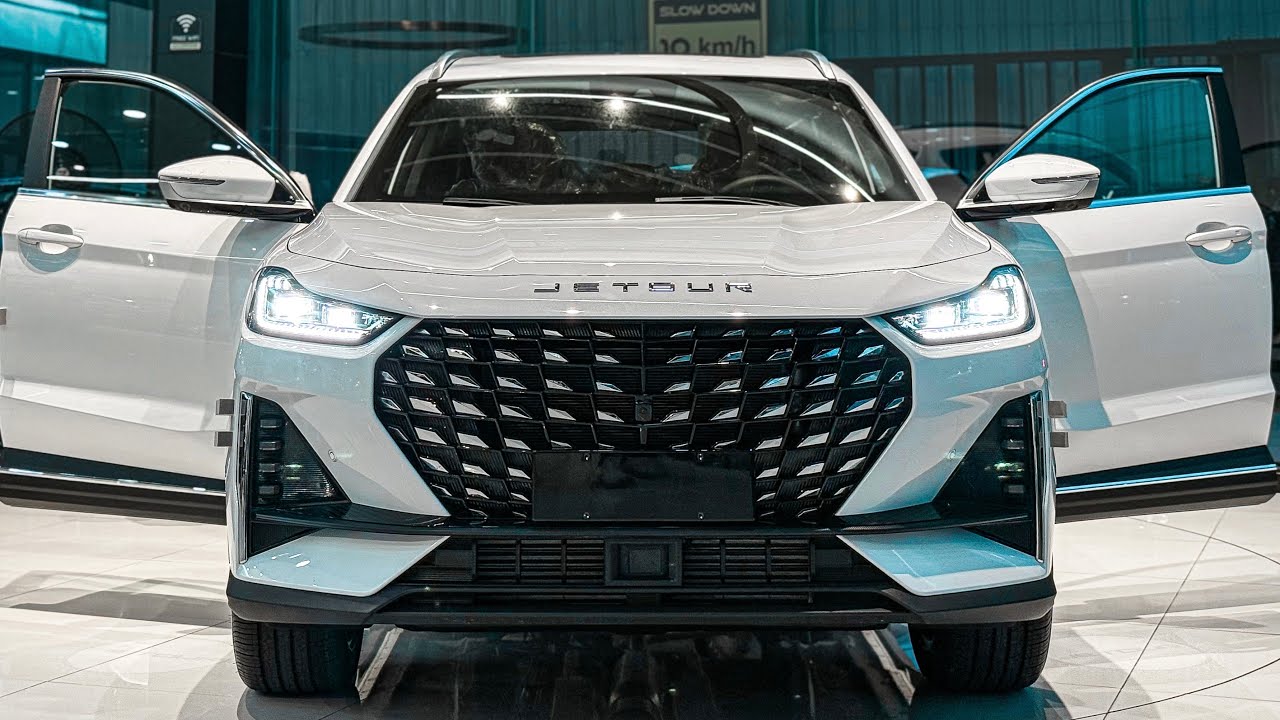 2026 Jetour X70 Plus SUV - 1.5L Turbo Luxury Interior Exterior