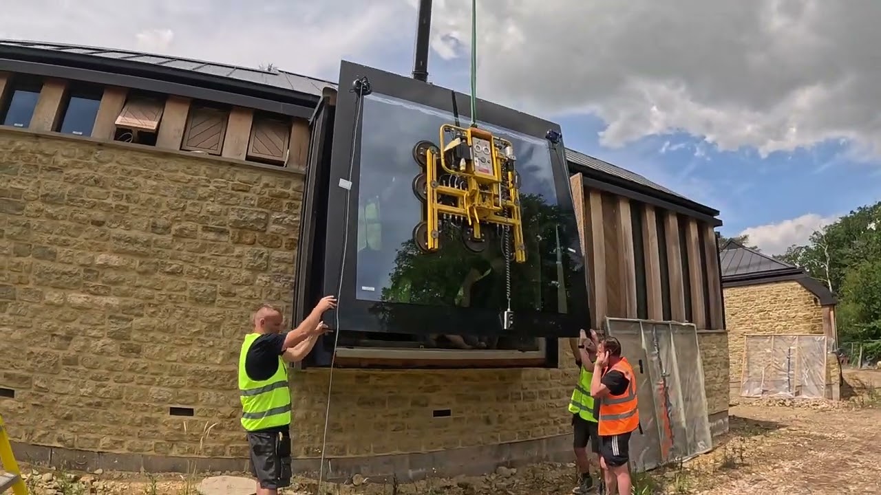 TBG Seamless Elegance: Installing Structural Glazing Oriel Box Windows