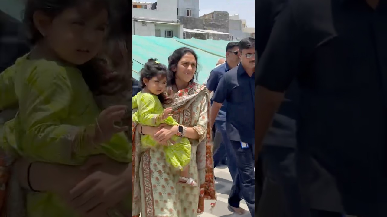Shloka & Akash Ambani with Kids 👨‍👩‍👧‍👦🙏 | Sacred Temple Visit with Mukesh Ambani ✨🌸
