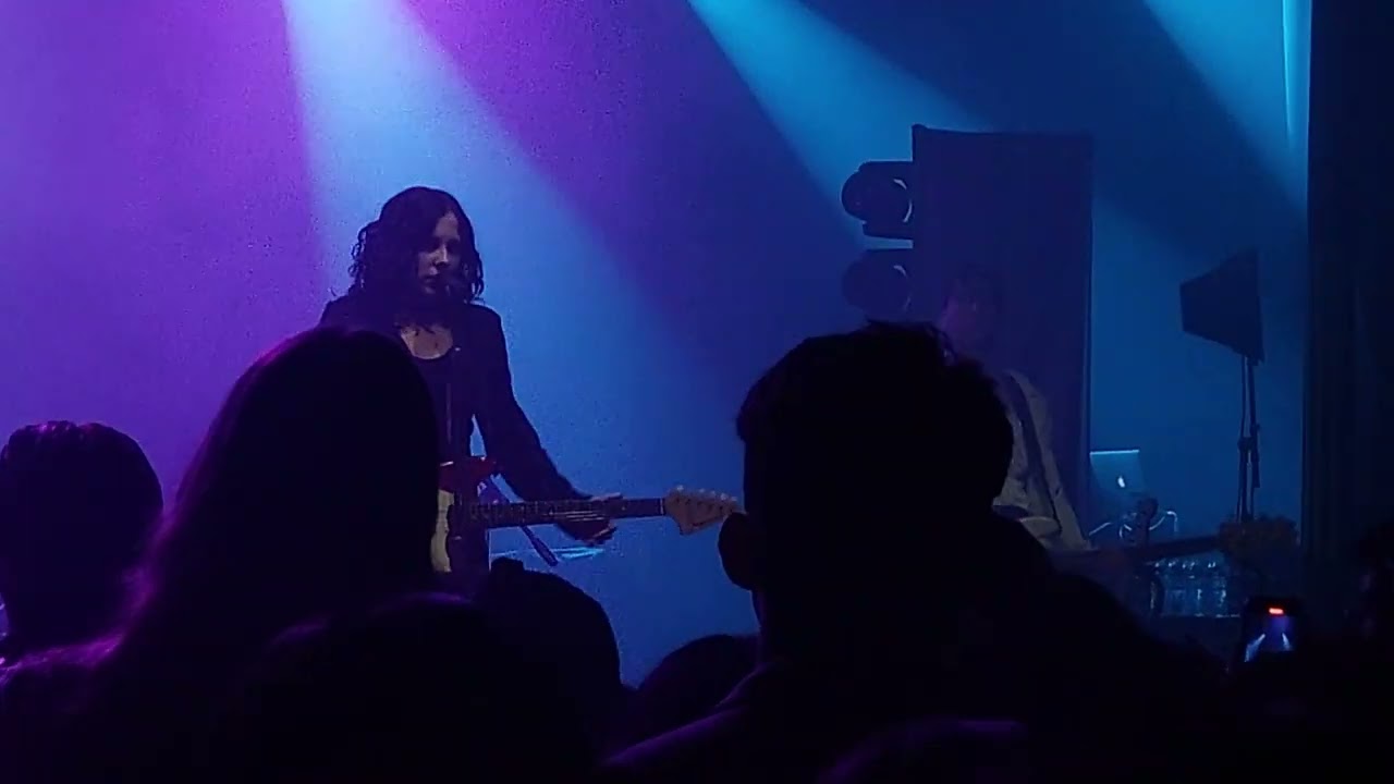 Pale Waves - Television Romance [PVRIS TOUR 2024]