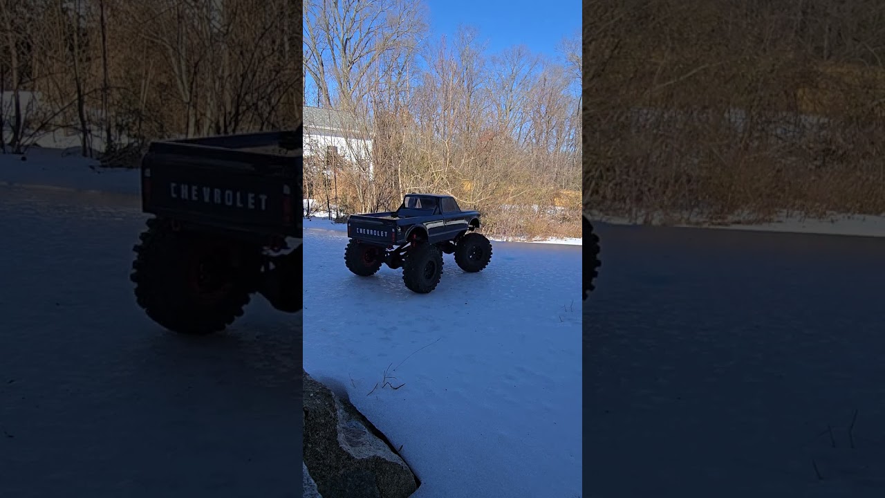 Mr crawler sliding on this super new gen ice 