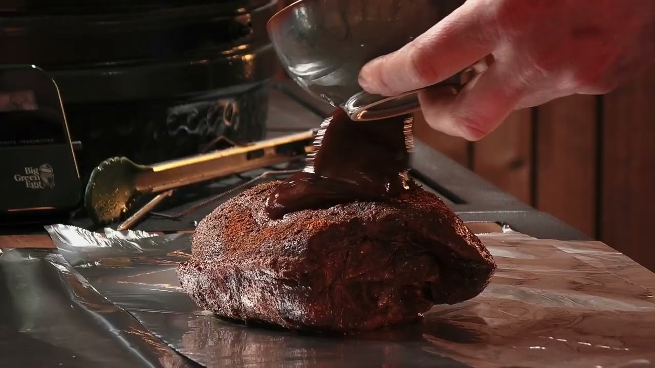 Makkelijkste en lekkerste pulled pork zelf maken | Big Green Egg low & slow