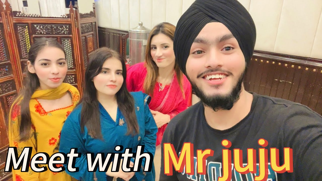 Biggest exhibition in fsd😊|Meet with Mr juju in Pakistan😊|All brands at one place