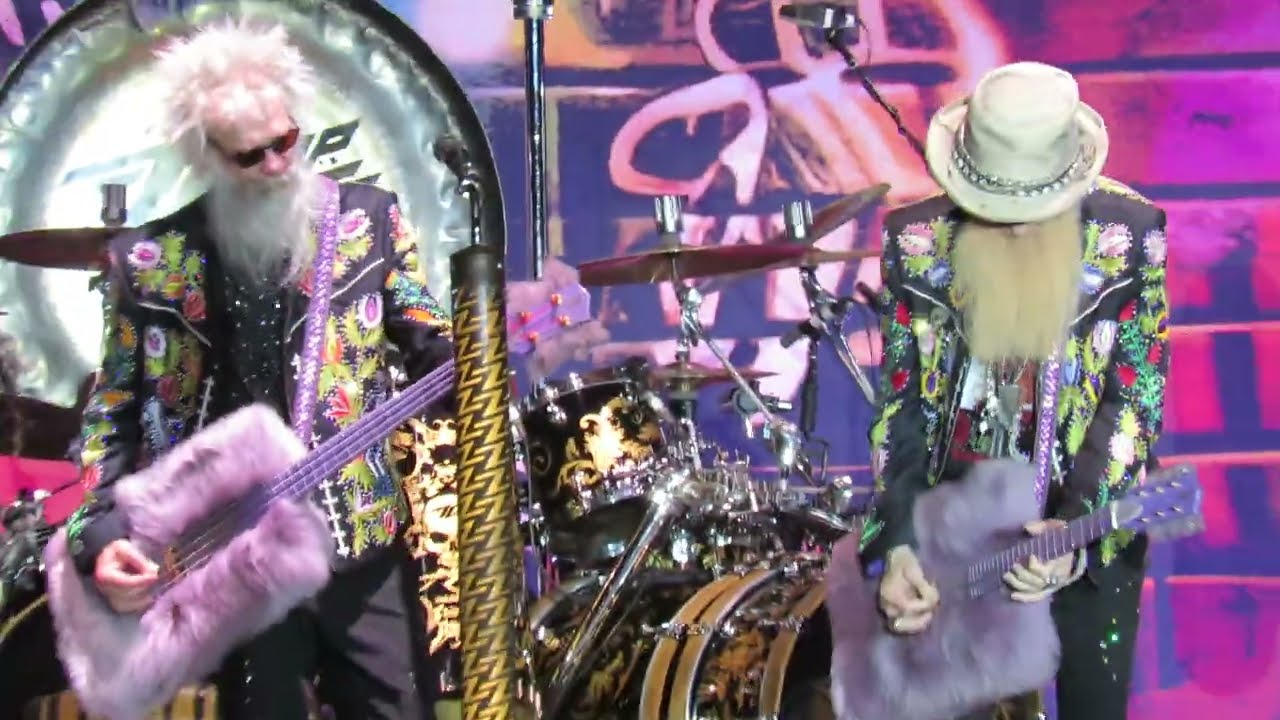 ZZ Top - Legs - 9/28/25 - The Big E Arena - West Springfield, MA