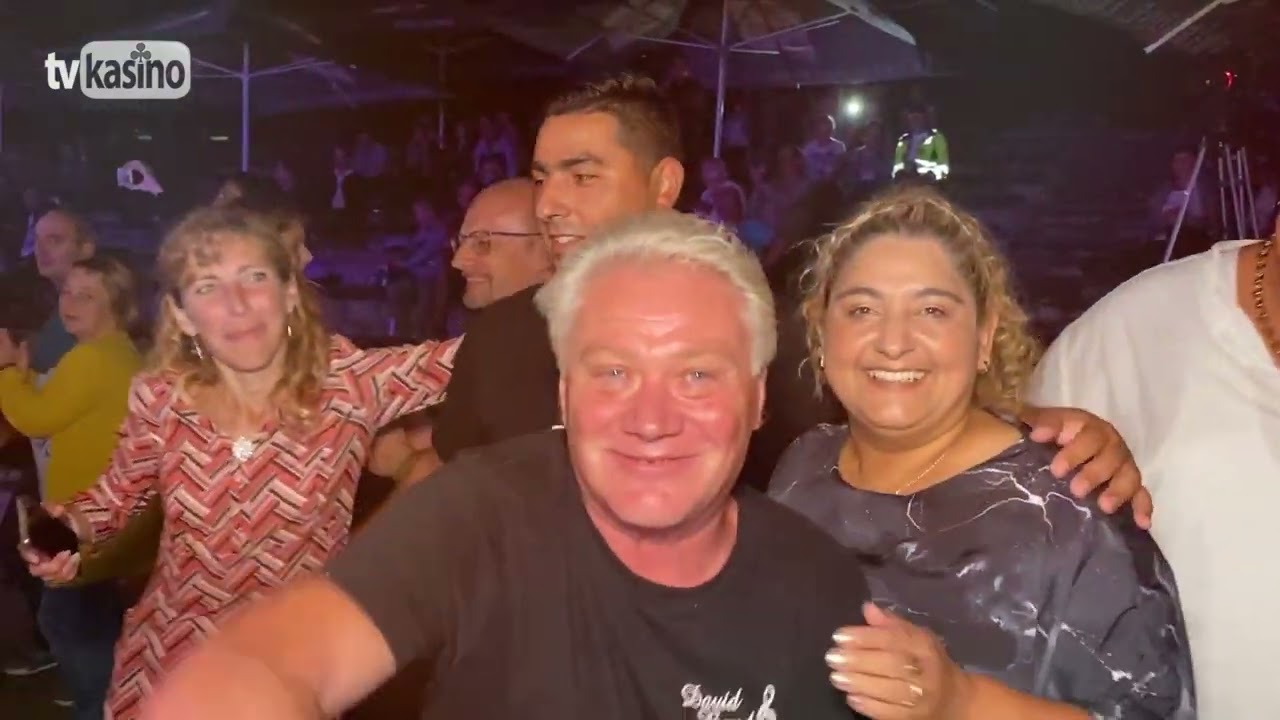 Marek Bednár a Michaela Papajová: Mix červených ruží