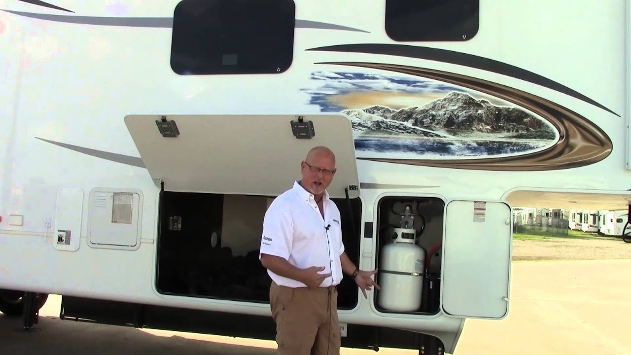 New 2014 Keystone Montana 3900 5th Wheel RV - Holiday World of Houston & Dallas