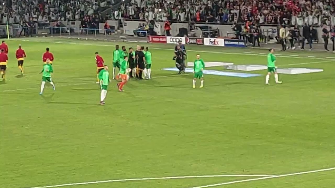 מכבי חיפה בנפיקה מופע פתיחה מלא מהצפוני Maccabi Haifa Benfica champions league smoke show