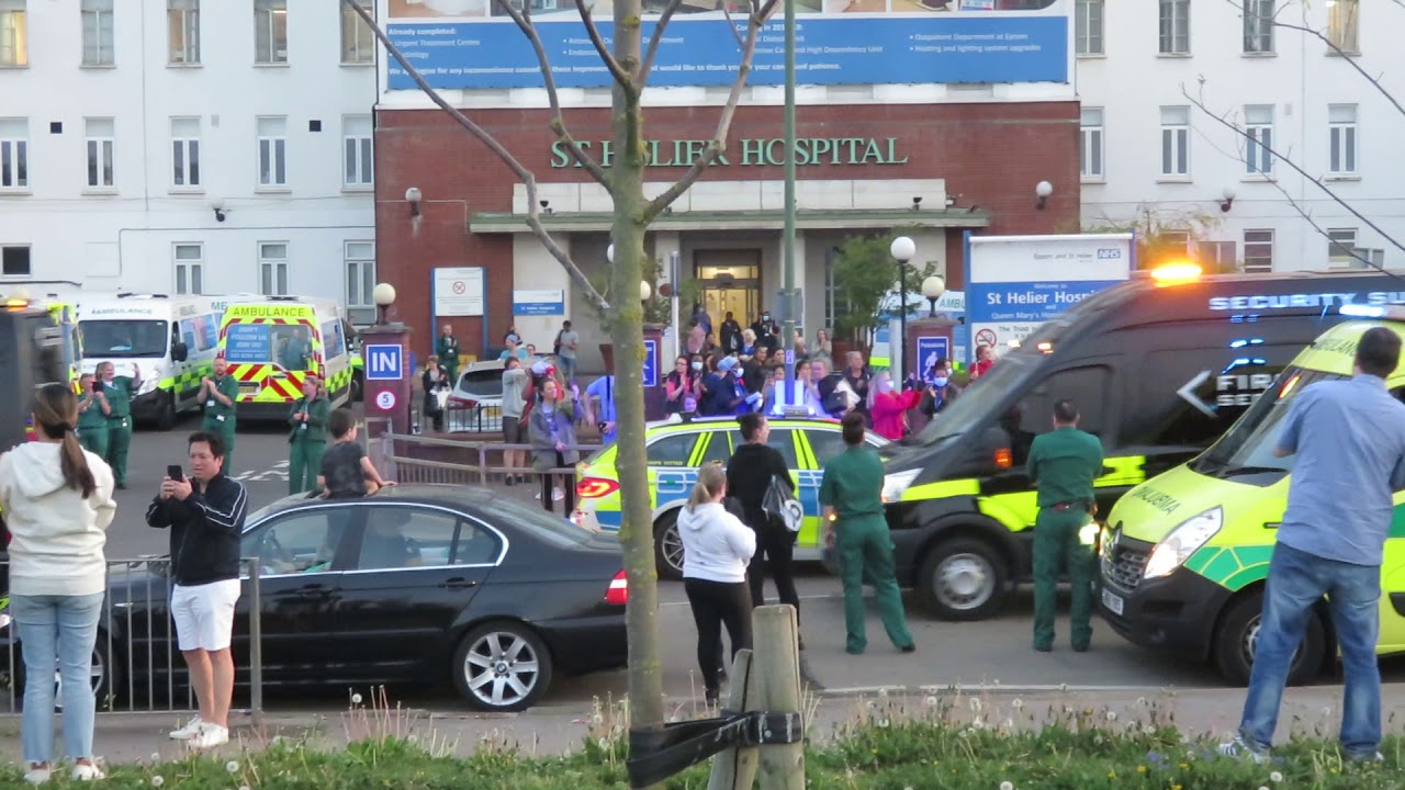 Clap for carers 23/4/20 St Helier hospital. Support the NHS