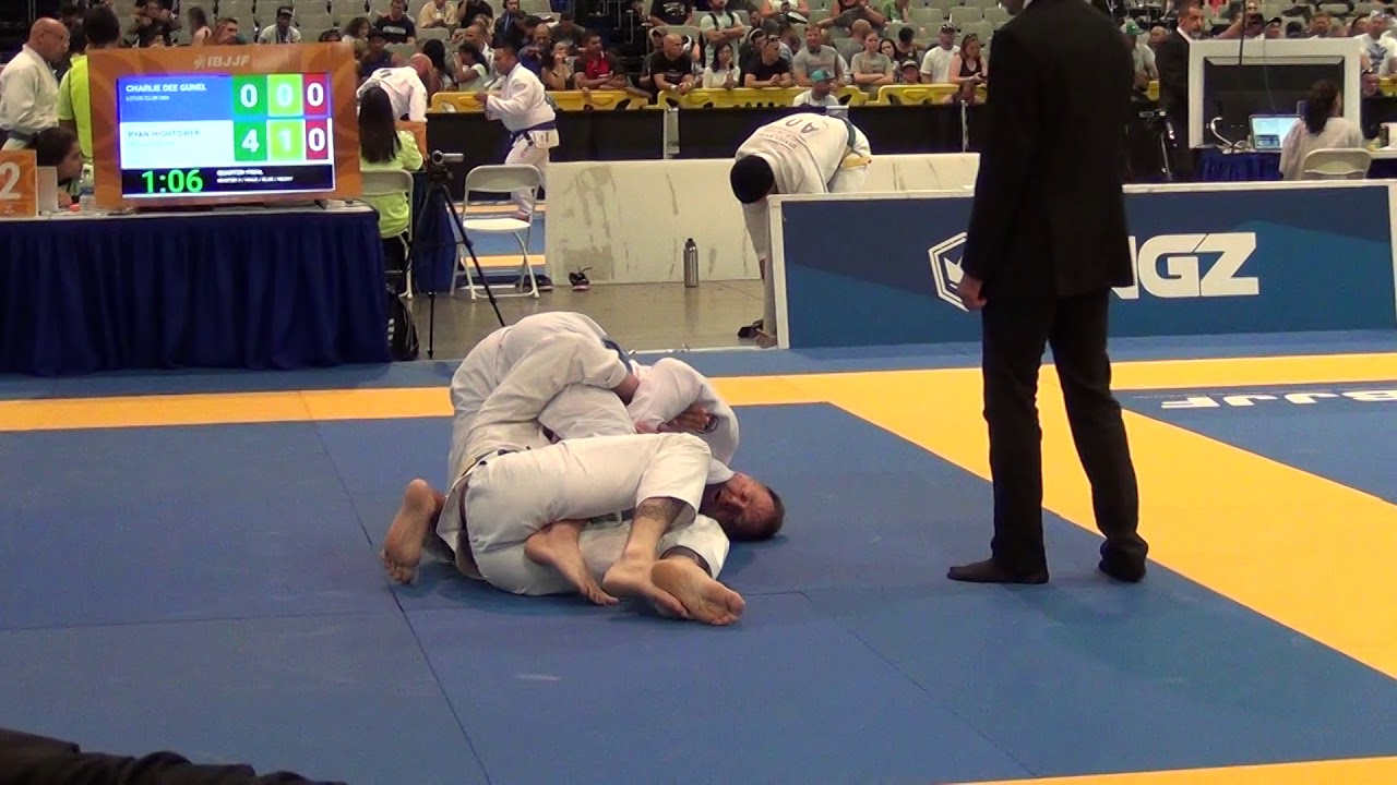 2019 IBJJF Master Worlds - Master 3 - Blue Belt - Heavyweight - Quarter Final