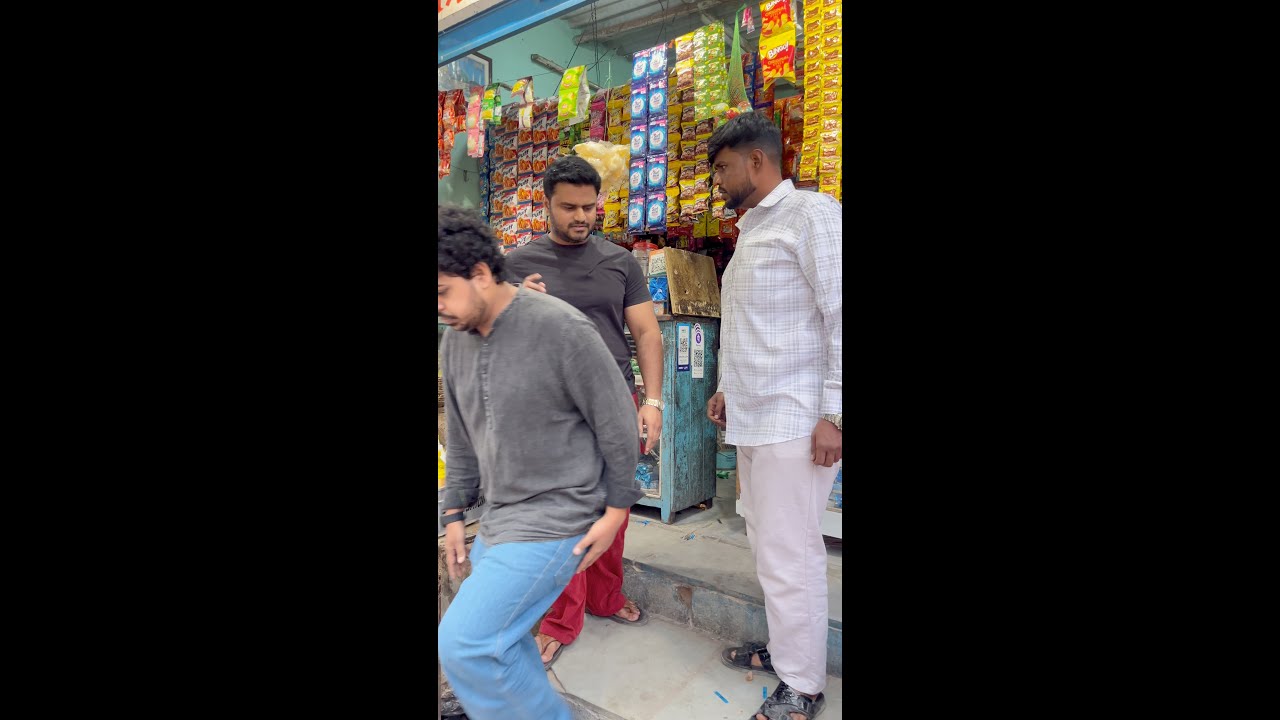 Apne faide ke liye dus saal purane dukandar ke saat jo kiya wo 😳Phir