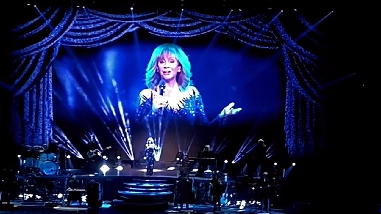 Reba McEntire 2022 Tour - Full Concert- Wichita, Ks.