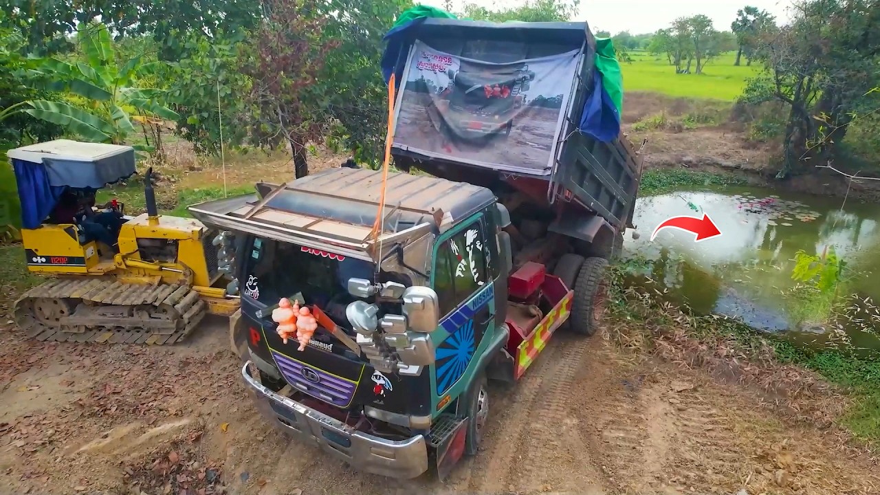 Amazing Start Project!! New Filling Up Land by Skills Dozer D20P & Land Truck 5Ton Unloading Soil.
