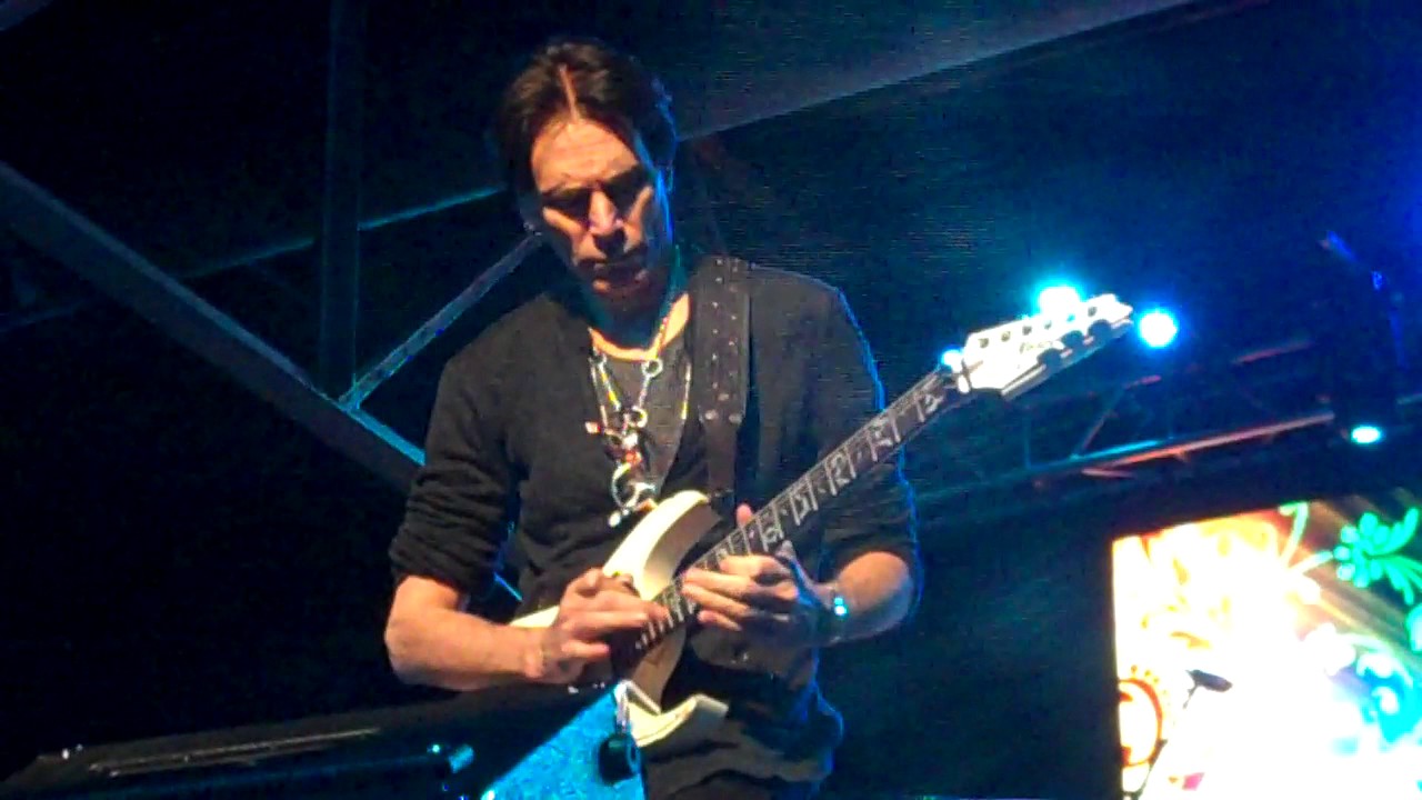 Steve Vai - Sound Check Jam