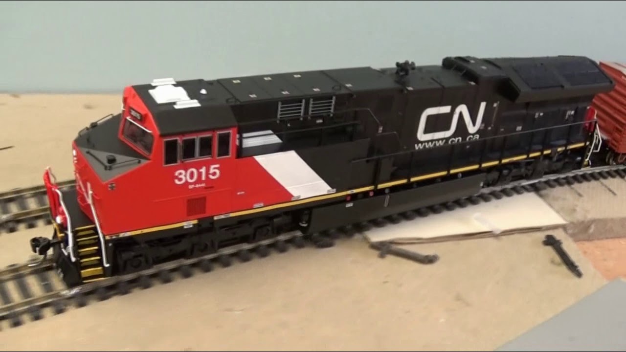 Intermountain ET44 CN Run   OVRTRAINS.COM