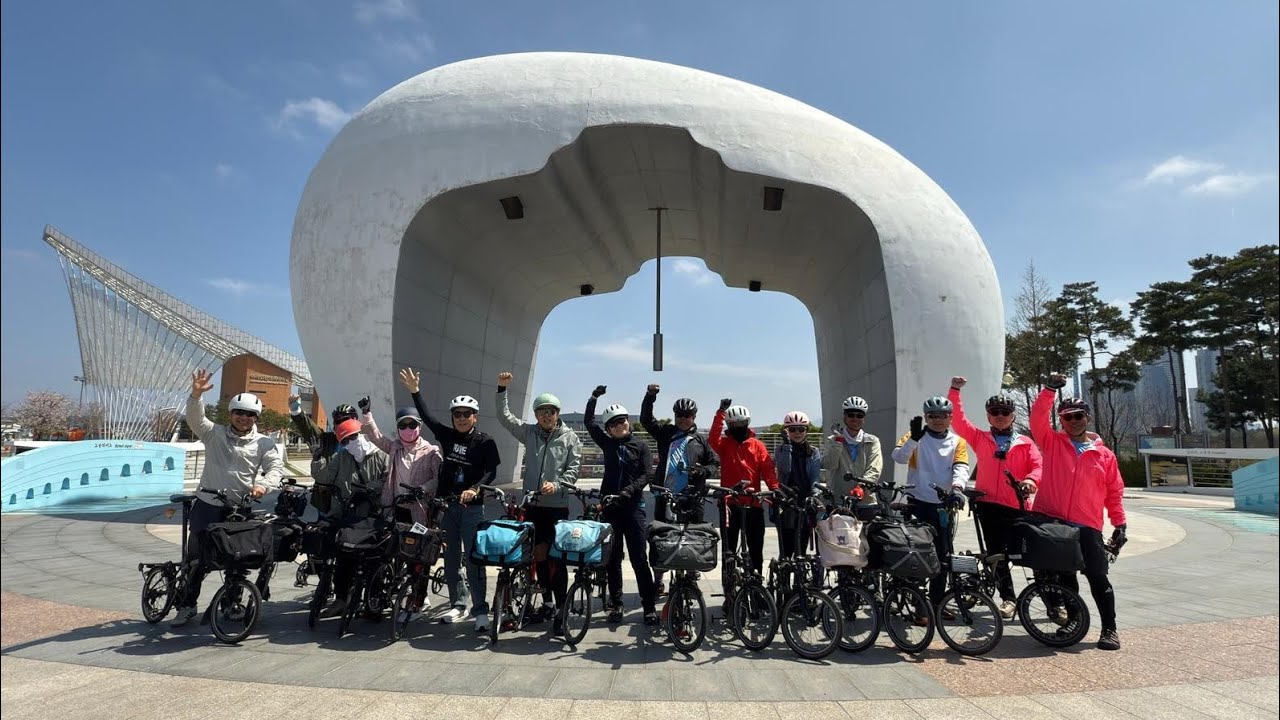 Brompton Social Ride with Korea Brompton Friends. 20 April 2025