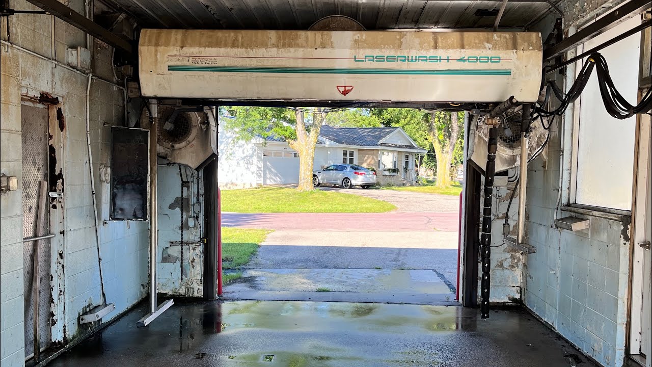 Laserwash 4000 Touch-Free @Phil-Mart - Waterville, MN