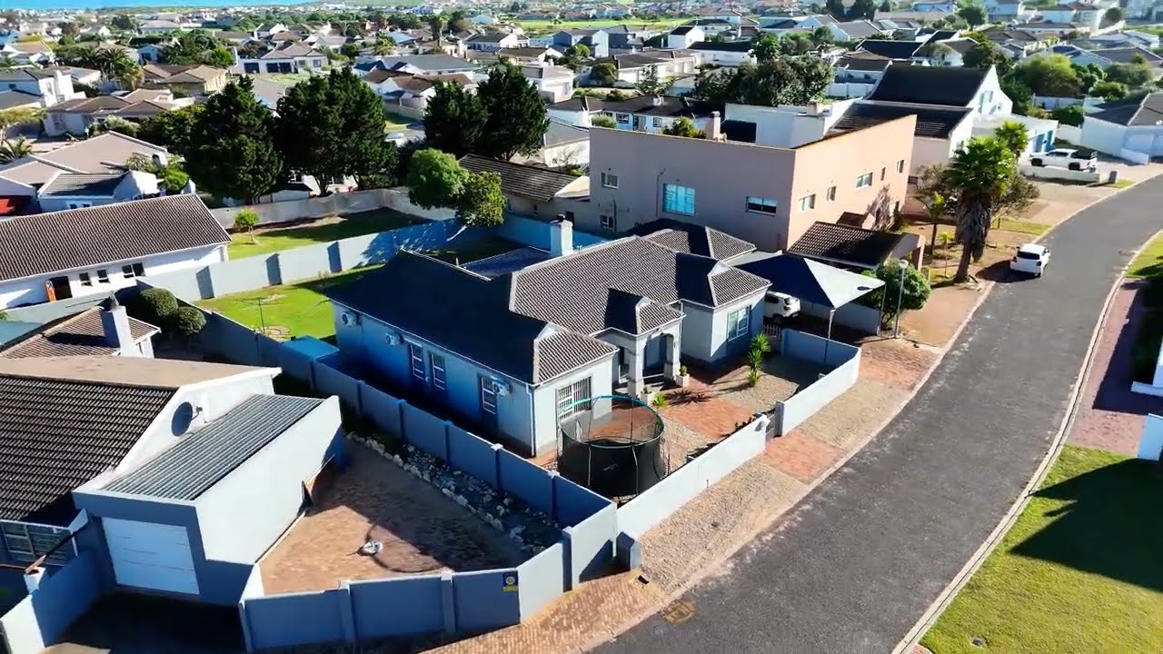 House for Sale - Country Club, Langebaan (South Africa) - Web Ref: RXBU-4774