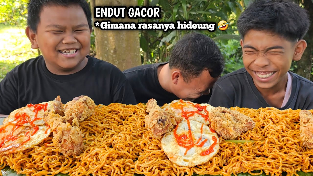 ENDUT SEDANG GACOR 🤣 MUKBANG 6 BUNGKUS MIE ACEH + TELUR MATA SAPI + KENTAKI ! Wadidaw