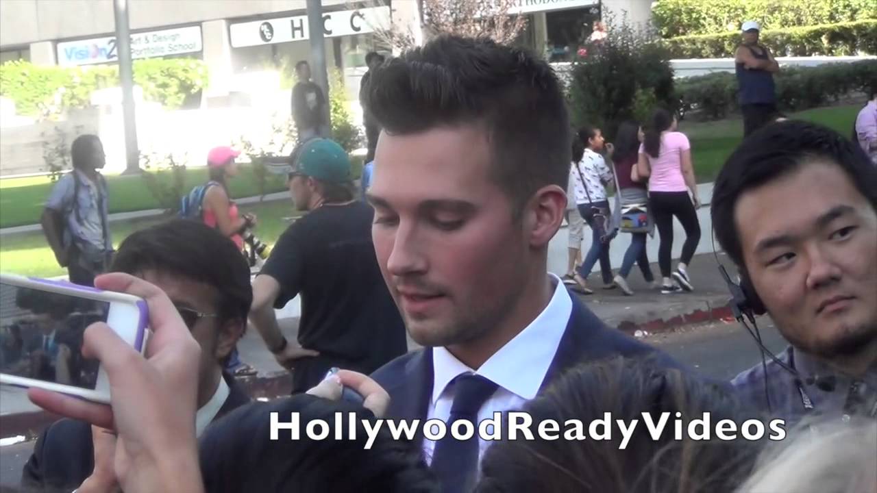 James Maslow shows love to fans at the 2014 Young Hollywood Awards in LA