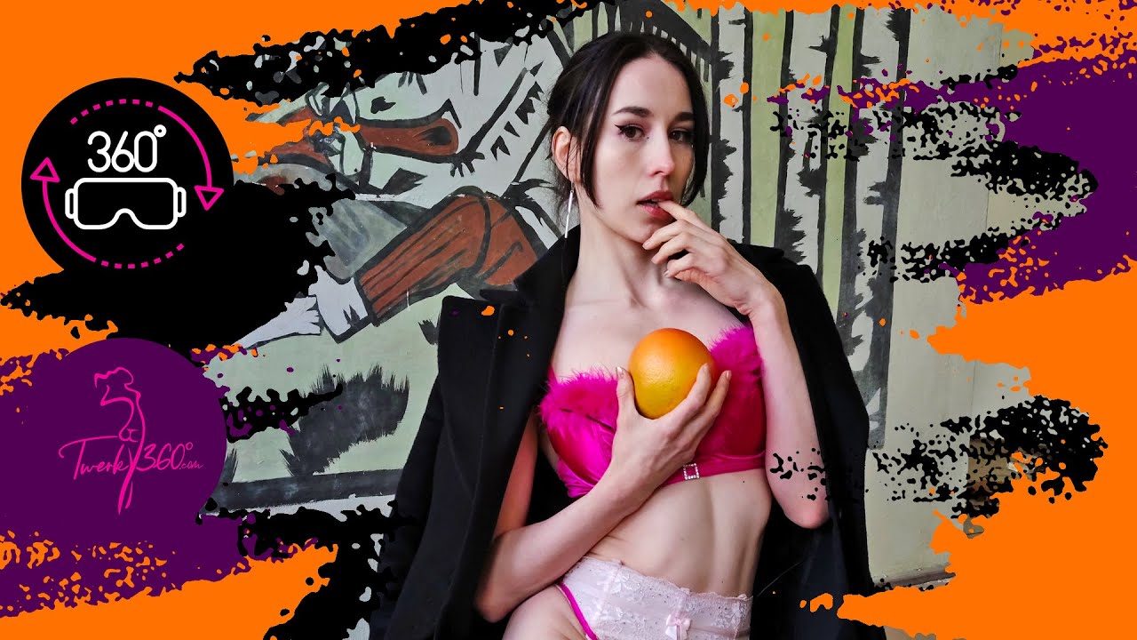 ASMR in 360 VR -  In Love With Grapefruit - Extreme Girl