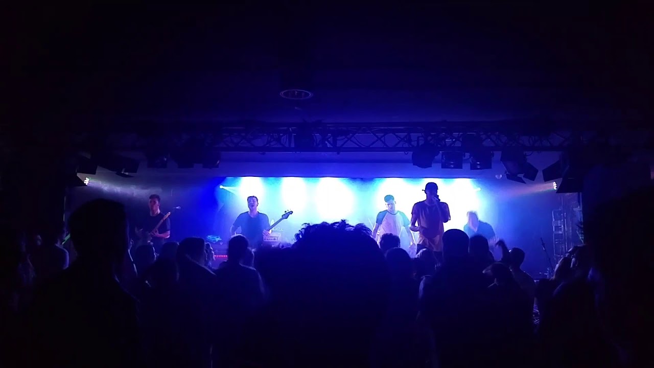 ALAZKA - Savior (live from Rock Café)
