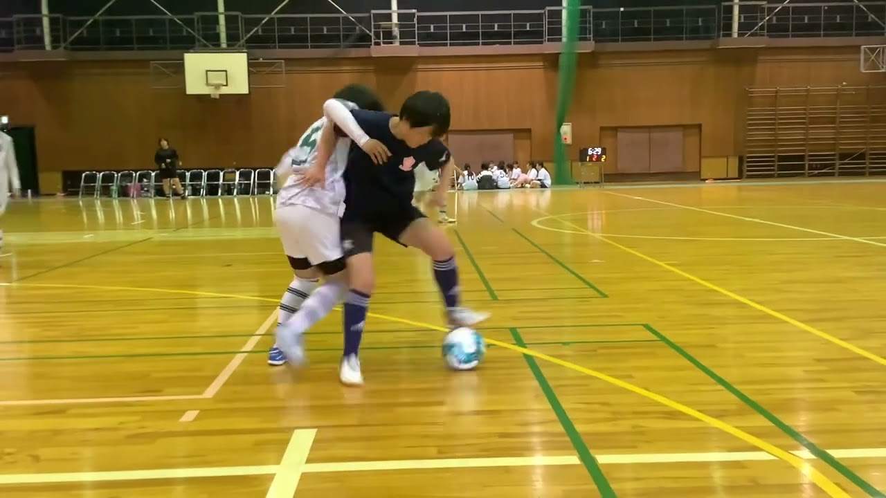 香ヶ丘リベルテvs大阪成蹊女子高校　フットサル練習試合